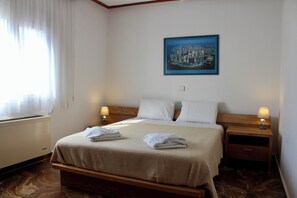 7 chambres, fer et planche à repasser, accès au Wi-Fi (inclus)