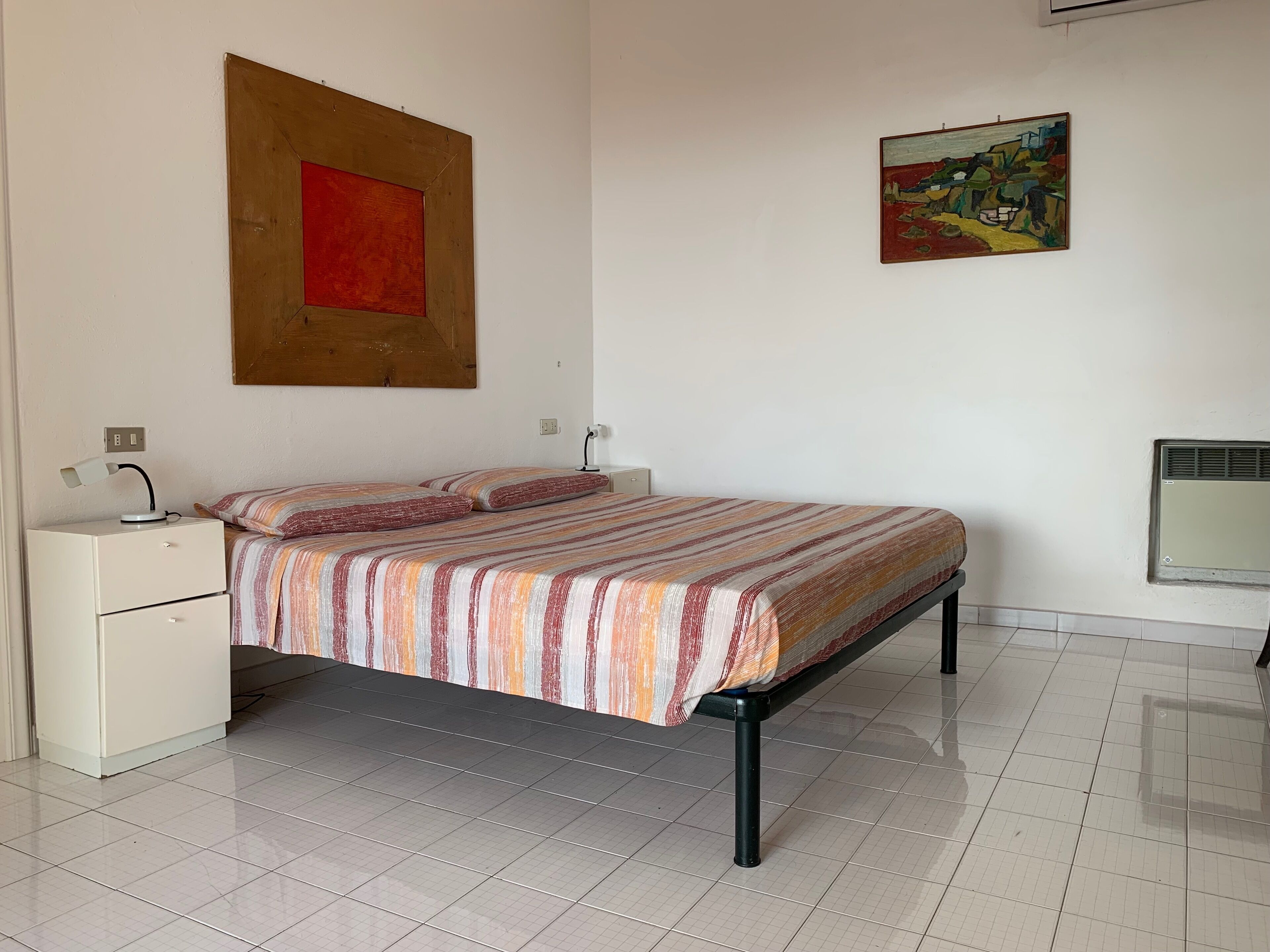 Casa con piscina privata a 100m dal mare, a 500m dalle Terme di Poseidon.