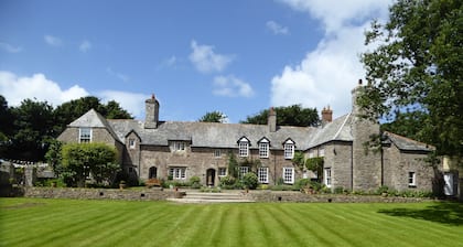 Bay Cottage, ein Teil des Ebbingford Manor, 850 Jahre altes Herrenhaus am Strand und in der Stadt