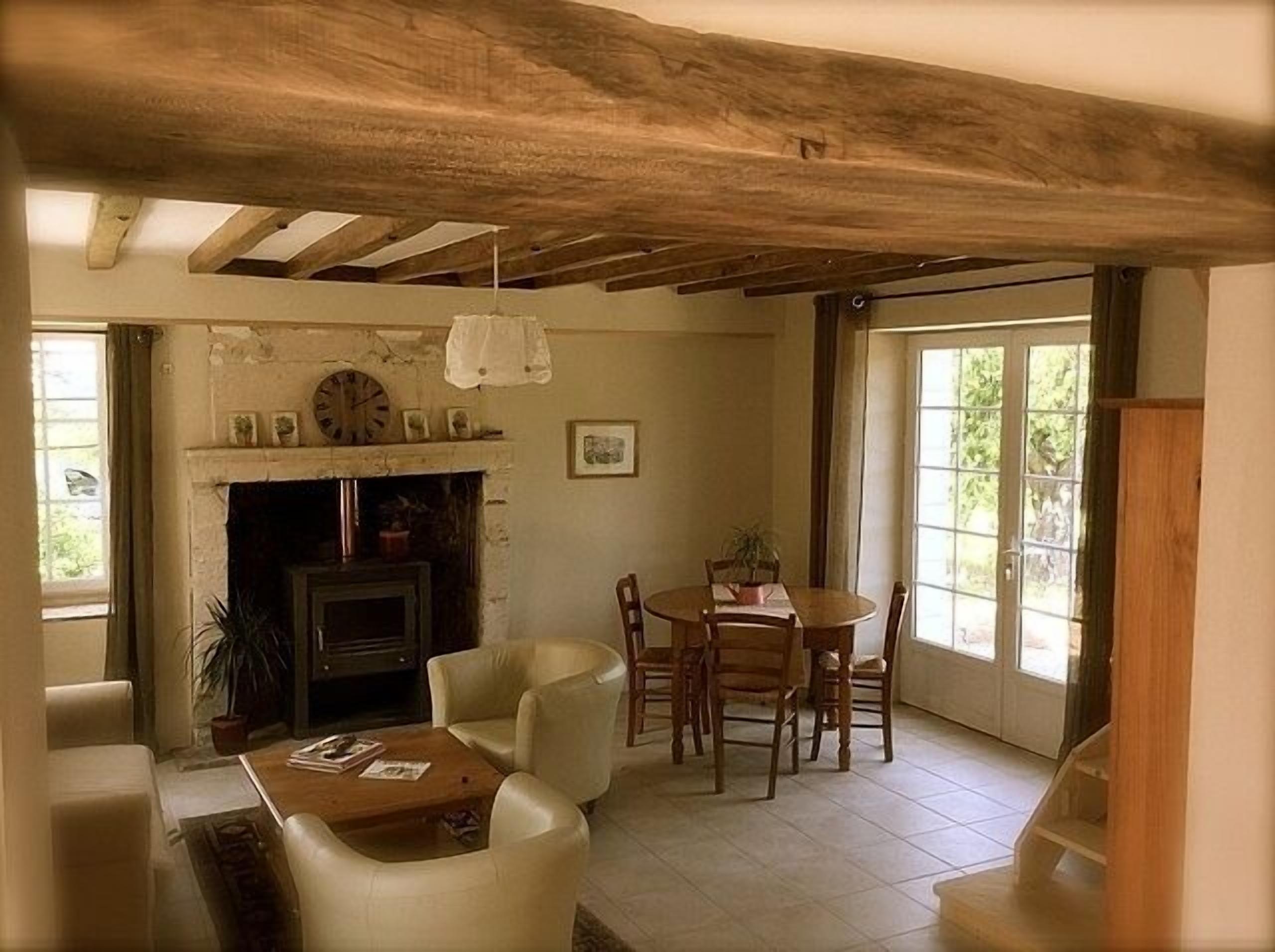 Pretty gite in peaceful hamlet, by La Chartre-sur-le-Loir, Vallée du Loir