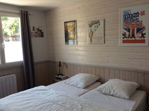4 makuuhuonetta, silitysrauta/-lauta, vauvan matkasänky, ilmainen Wi-Fi