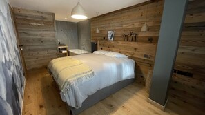 6 عدّة غرف نوم ومكتب وواي فاي مجانًا وملاءات أسرّة