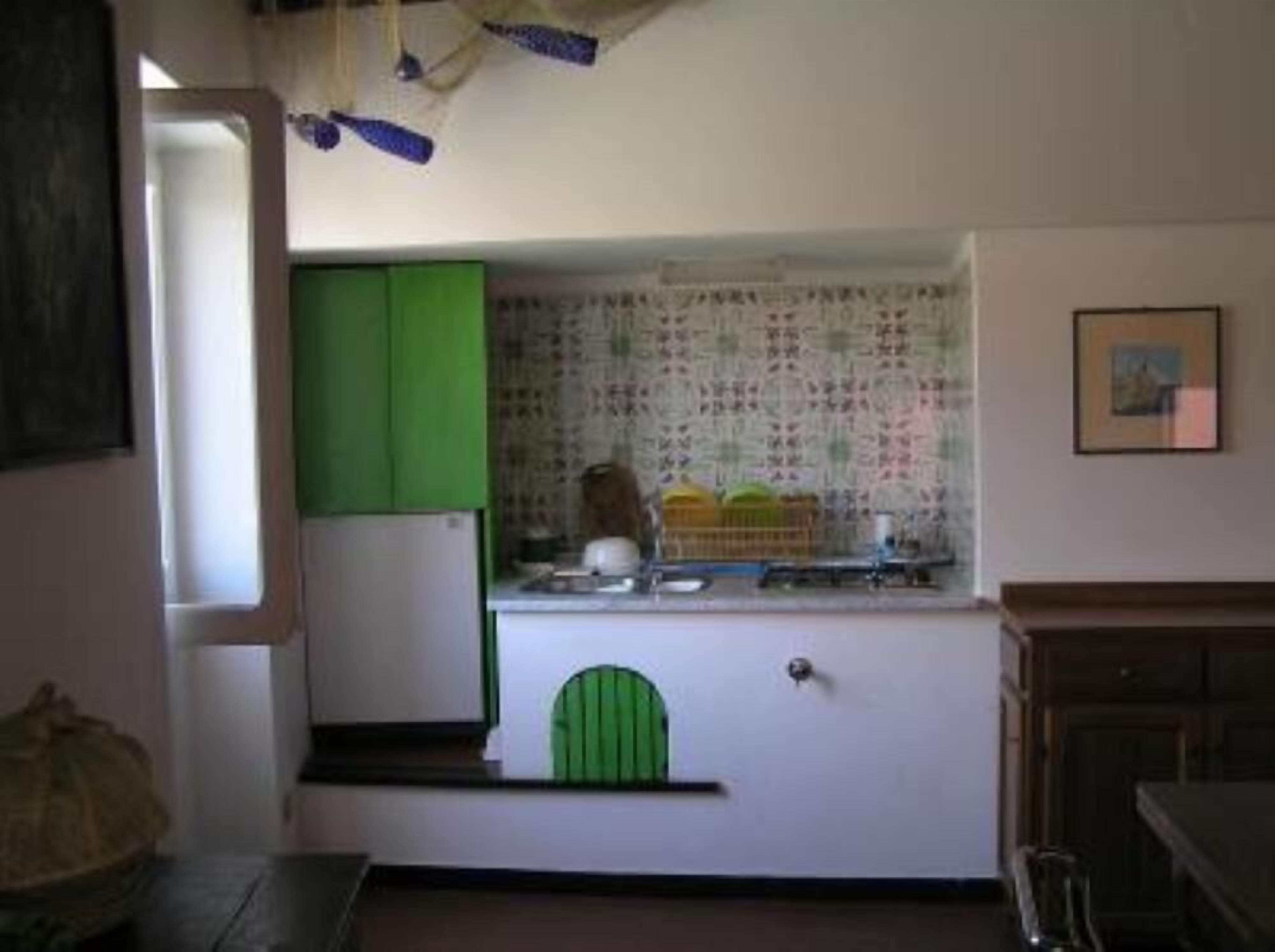 Montemarcello: Typical residence