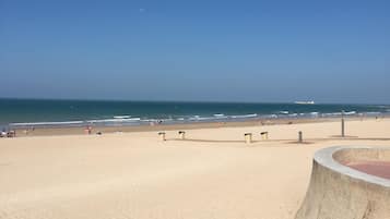 Una playa cerca