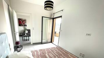 1 chambre, fer et planche Ă repasser, Wi-Fi, draps fournis
