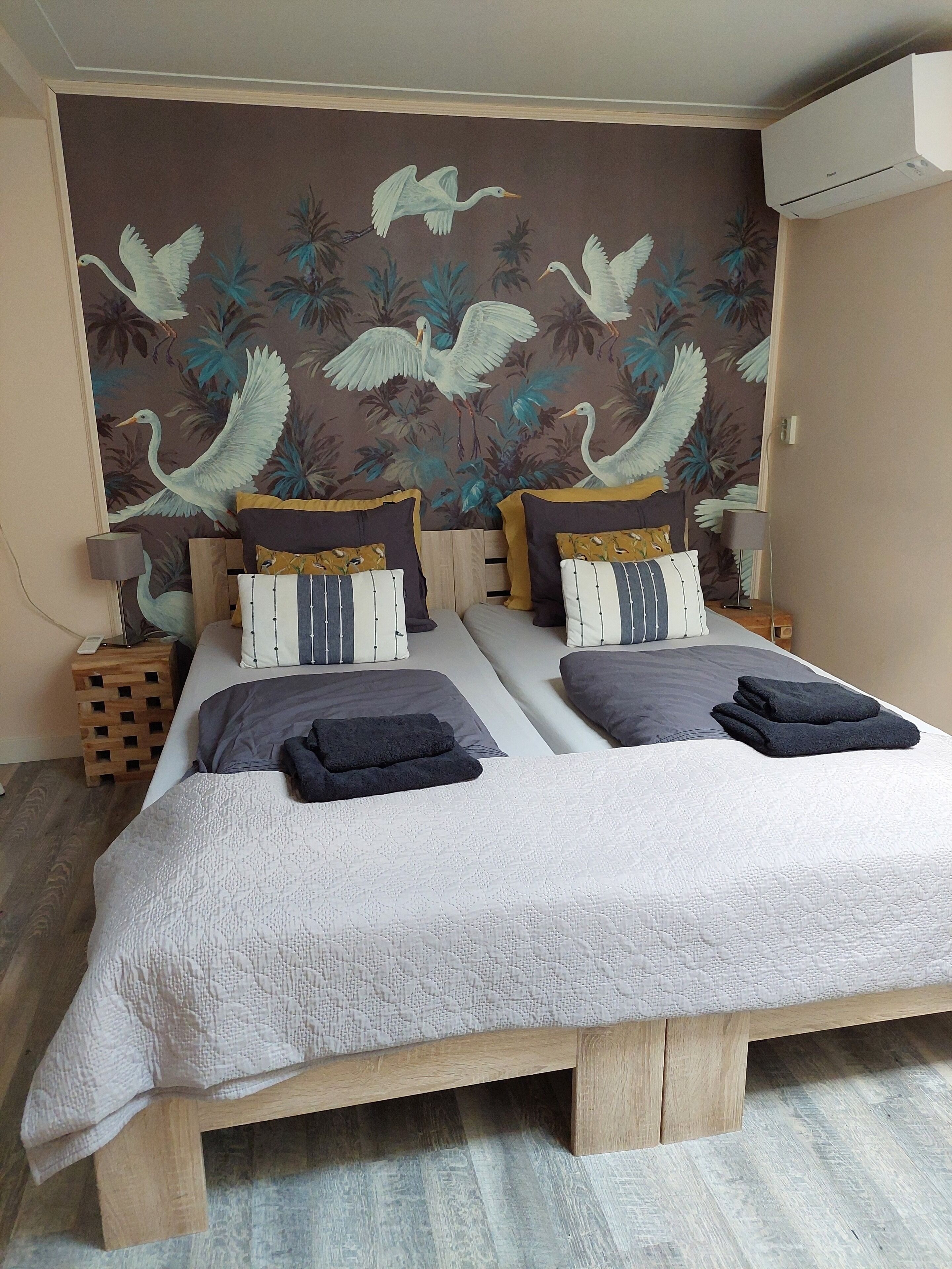 1 多间卧室、熨斗/熨衣板、WiFi、床单