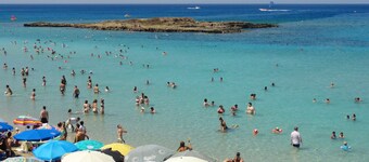 Prachtige villa met 3 slaapkamers, privézwembad, wifi, minuten naar het strand en voorzieningen