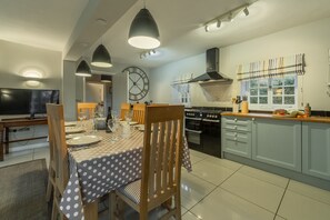 Dining - 2 Dix Cottages, Thornham, Norfolk (Thornham)