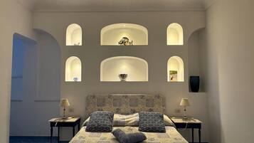 3 bedrooms, iron/ironing board, travel crib, free WiFi