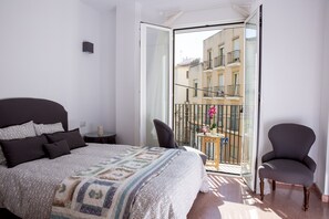 1 bedroom, iron/ironing board, Internet, bed sheets