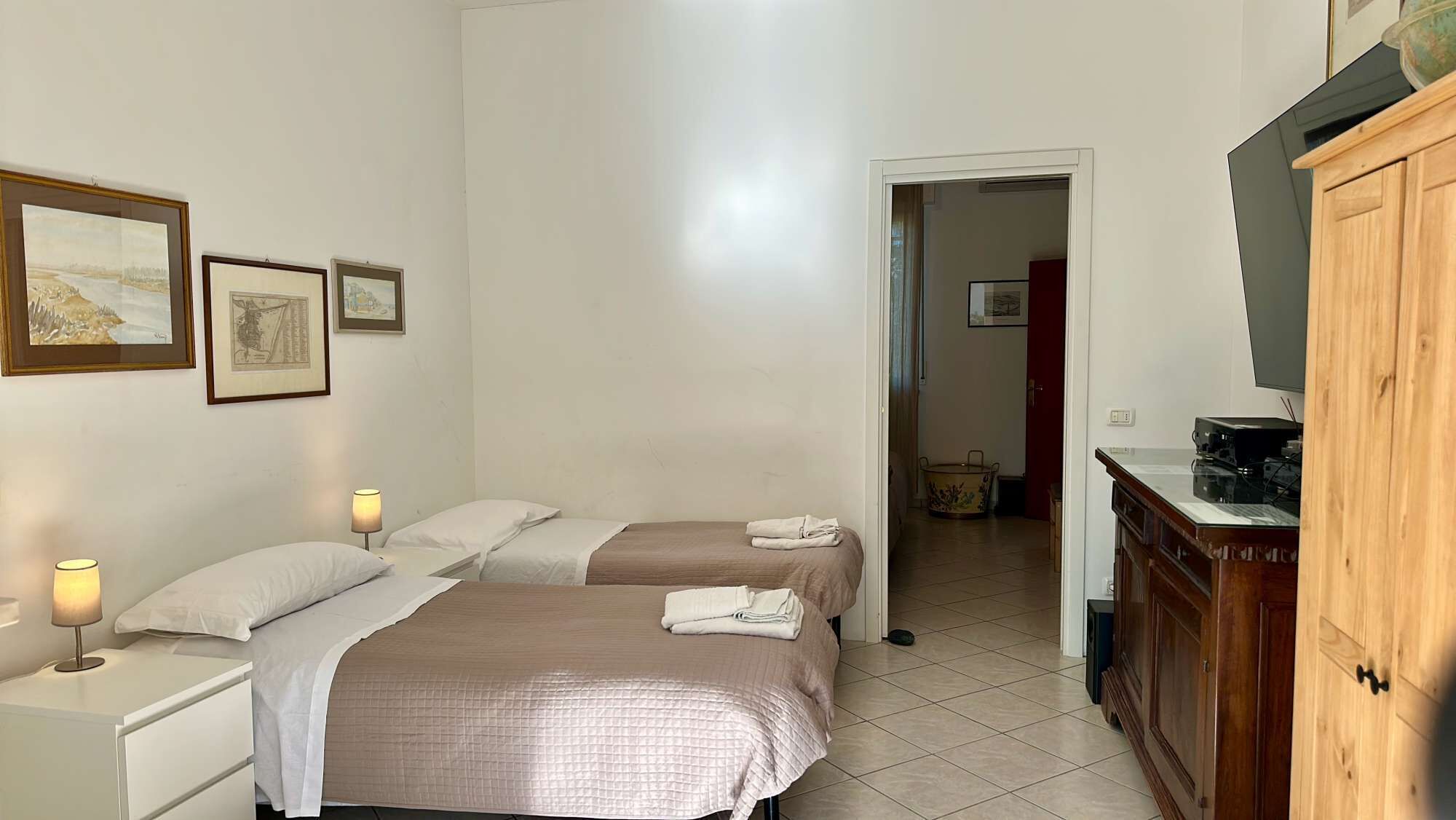 4 Schlafzimmer, Bügeleisen/Bügelbrett, WLAN, Bettwäsche