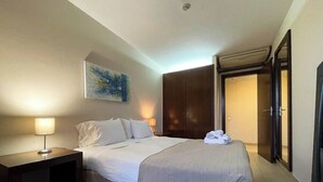 3 間睡房、房內夾萬、熨斗/熨衫板、免費 Wi-Fi