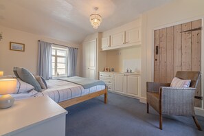 4 dormitoris, Internet i roba de llit 