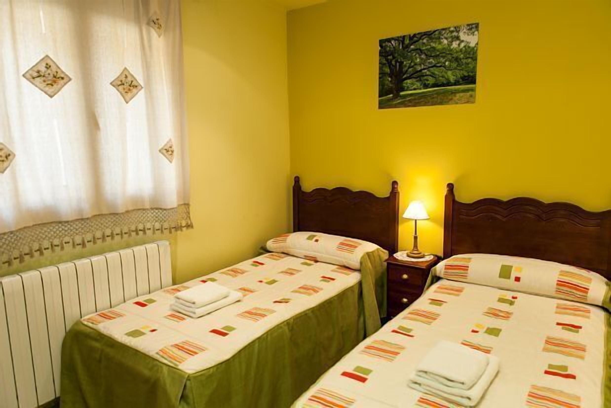 2 slaapkamers, een strijkplank/strijkijzer, wifi, beddengoed
