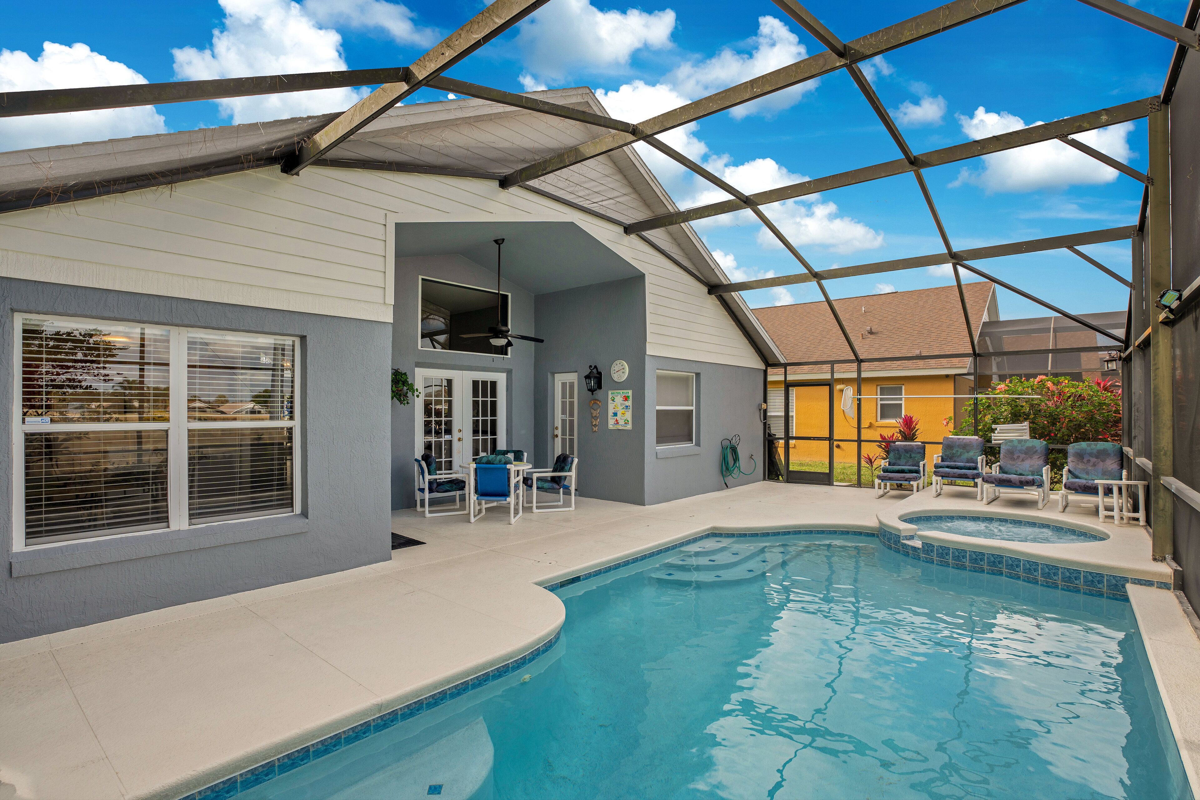 Piscina all'aperto, una piscina riscaldata