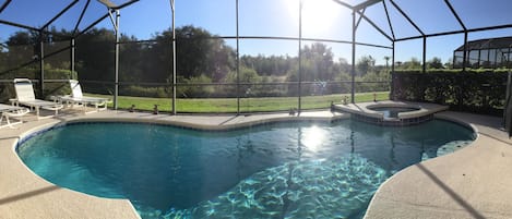 Beheizter Pool