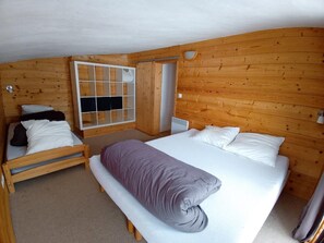 3 bedrooms