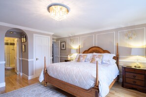 6 habitaciones, tabla de planchar con plancha, cuna de viaje y wifi 