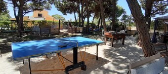 Spacious villa with large garden & private pool-quiet area near Quinta do Lago