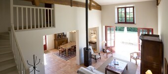 DEN GALANT GRØNNE HAVEFELT