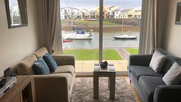 Télévision, lecteur de DVD, chaßne hi-fi