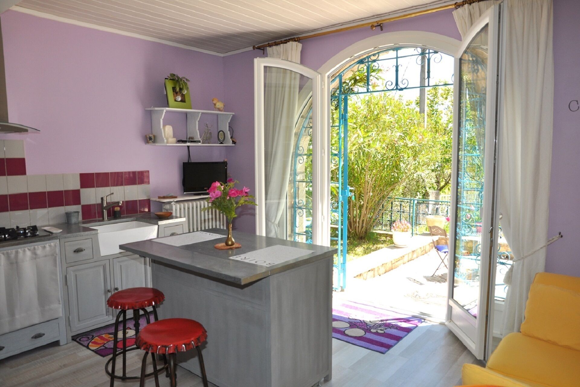 Lavandula Jacuzzi pool organic concept Manosque ***