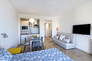 Interior - Cozy studio facing the sea (Torremolinos)