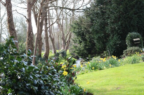 Rural, relaxing accommodation with tranquil scenery