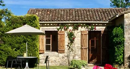 Charming Country Cottage With Large Heated Pool In Monbazillac, near Bergerac