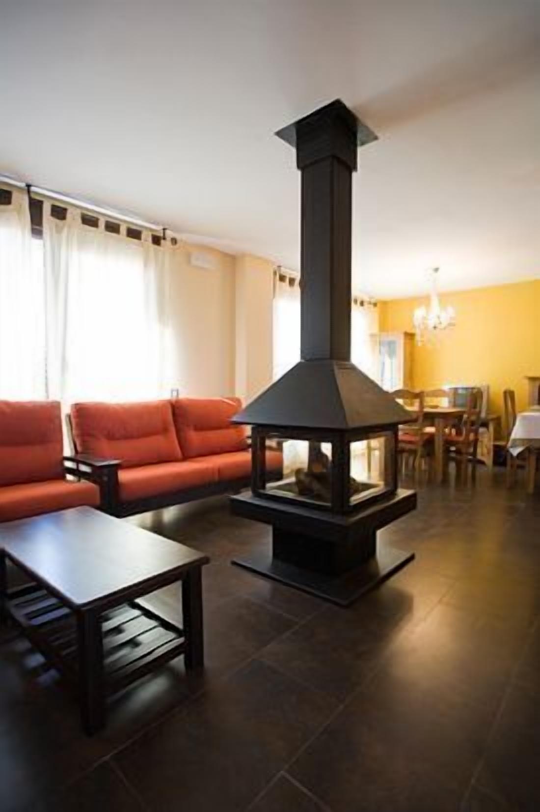 El Abrigaño Rural Cottage for 12 people