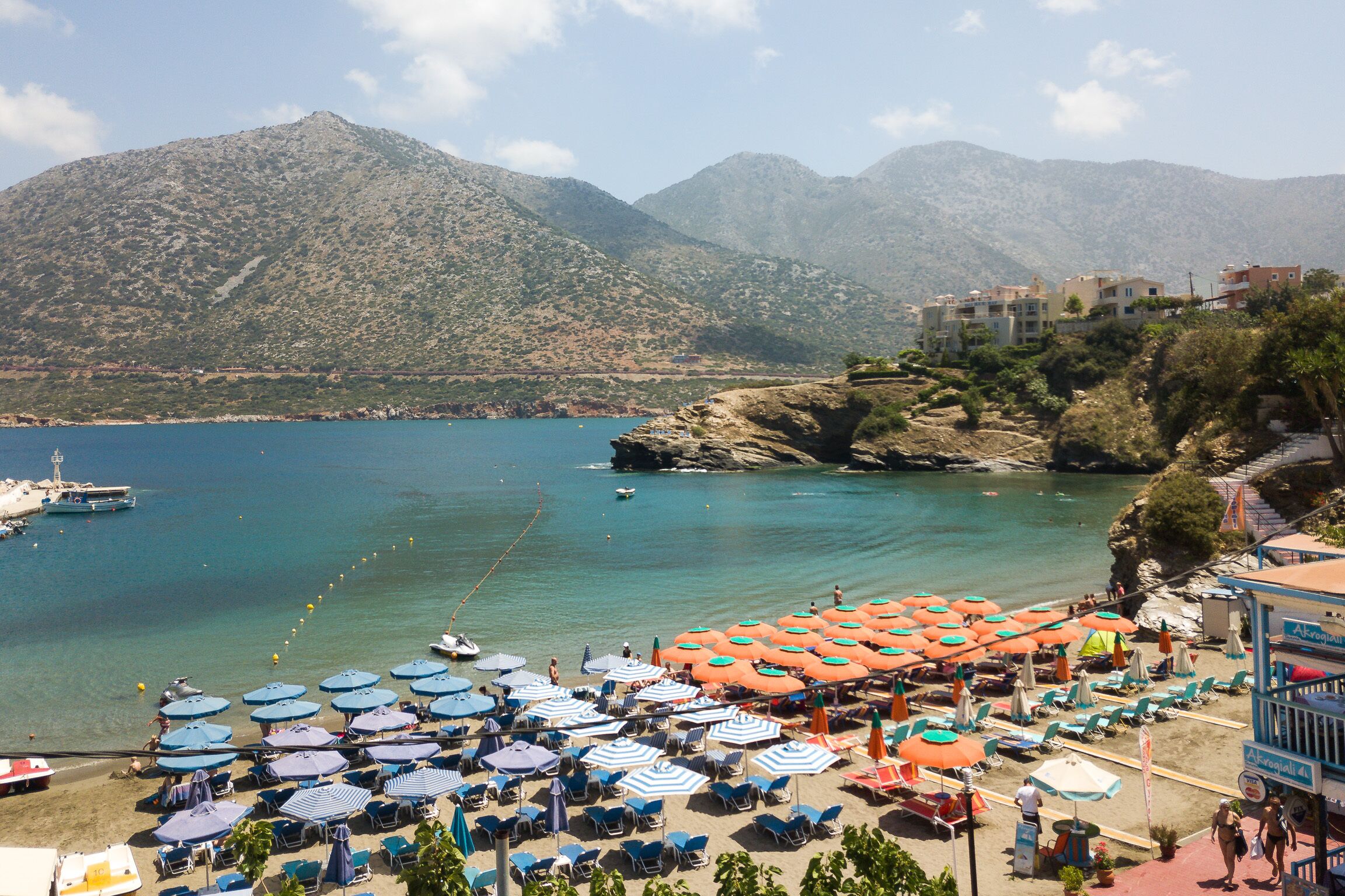 Beach nearby, sun loungers, beach towels