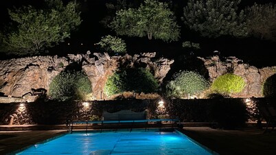 Ca'n Pons, Villa with breathtaking views, gardens, wifi and private heated pool.