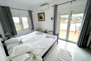 3 habitaciones, tabla de planchar con plancha y wifi gratis