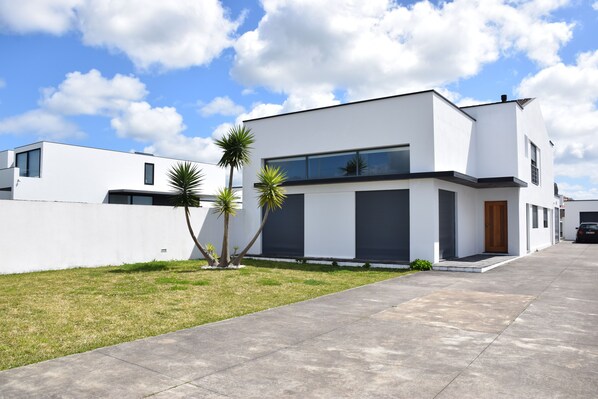 Exterior - Casa Cidade Lagoa - Pool, Jacuzzi Family & Friends (Açores)