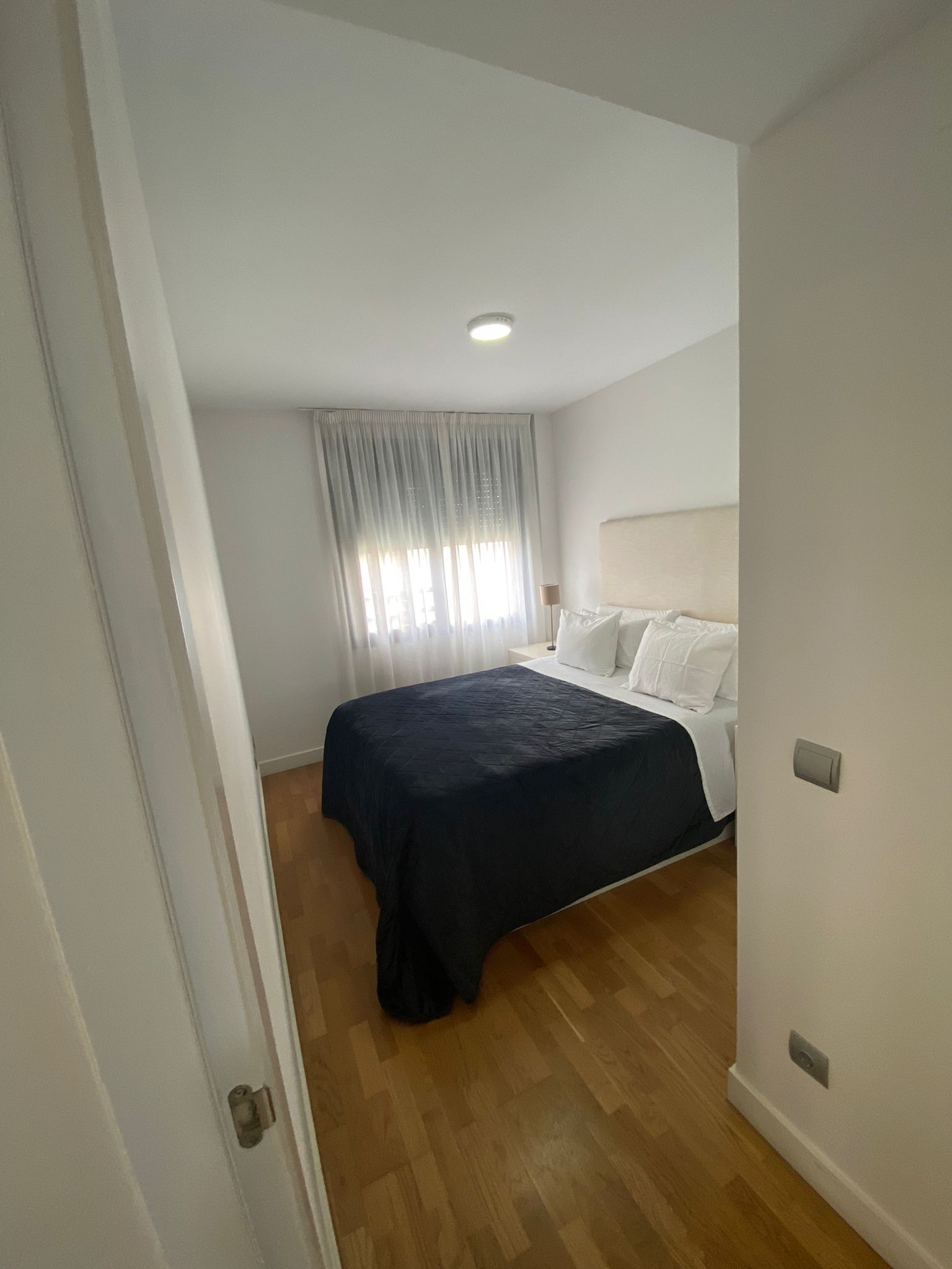 Apartamento en Edificio de Lujo con Piscina