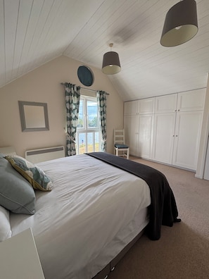 3 bedrooms, iron/ironing board, travel cot, free WiFi