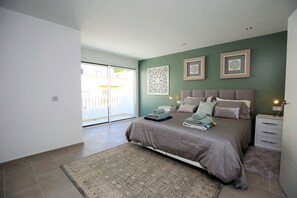 4 bedrooms, in-room safe, iron/ironing board, free WiFi