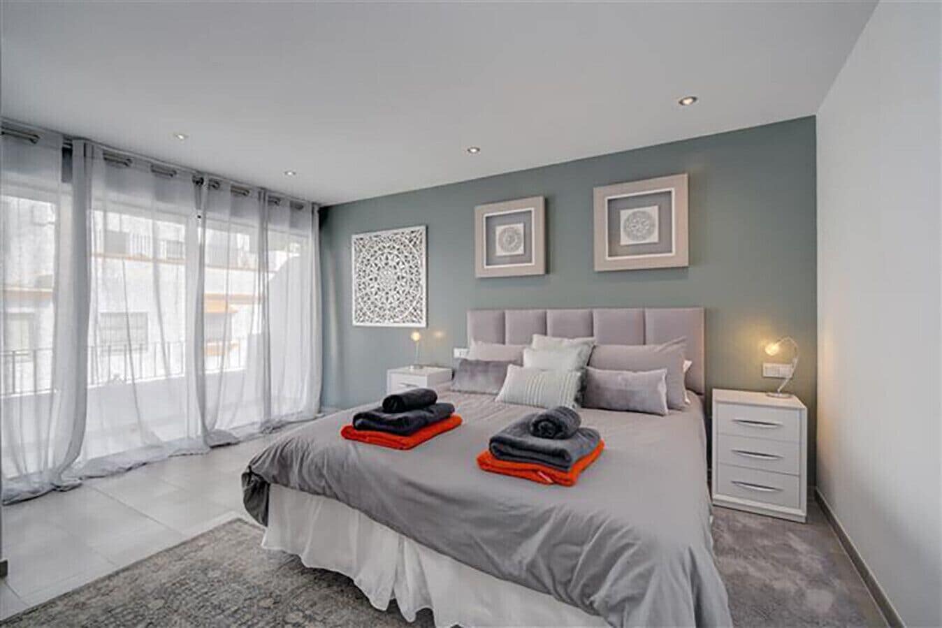 4 chambres, fer et planche à repasser, Wi-Fi gratuit, draps fournis