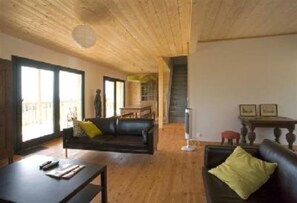 TV, DVD player, table football, books