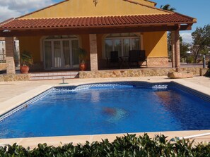 Pool - House located in a relaxing environment full of light and color. Nature at your feet (Librilla)