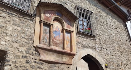 Lake Iseo - Detached house with Finnish tub garden WI-FI outbuilding