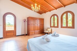 6 bedrooms, iron/ironing board, free WiFi, bed sheets - Es Rafalot de Dalt - Manacor (Manacor)