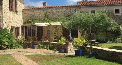 Ancien corps de ferme rénové