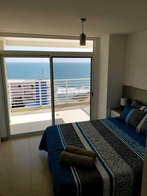 3 bedrooms, free WiFi, bed sheets, wheelchair access