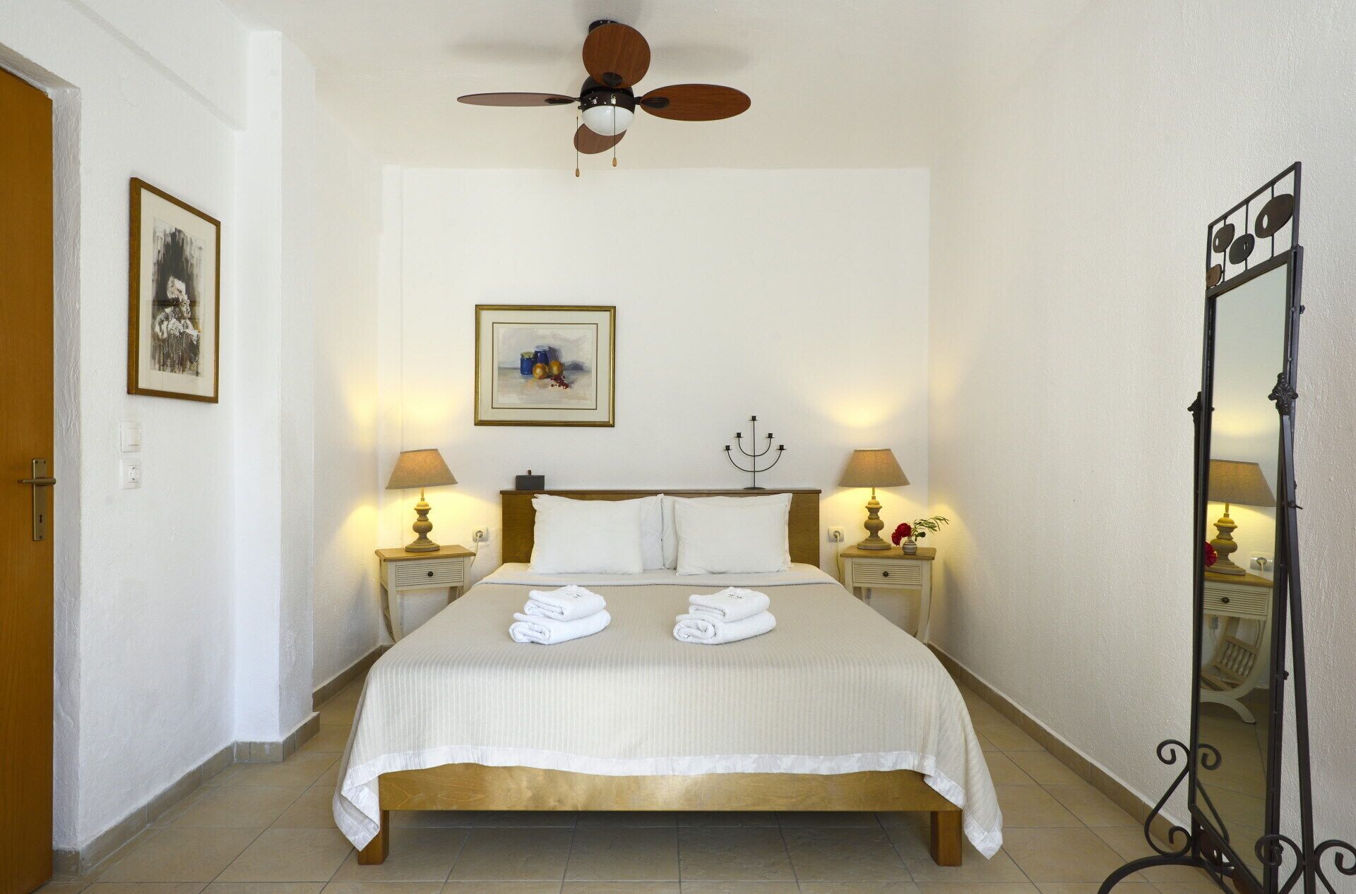 Villa right by the sea, where the wave breaks of pine wooded Vourvourou