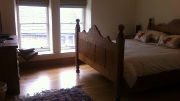 4 Schlafzimmer, Bügeleisen/Bügelbrett, Reisekinderbett, kostenloses WLAN