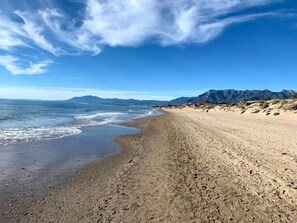 Beach nearby - Marbella Seaview Escape ☀️ Pools, Fast WiFi & Relaxing Coastal Living (Elviria)