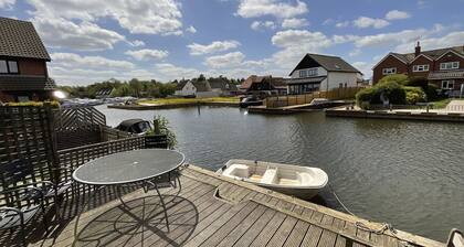 3 camere da letto Swan Cottage a Wroxham, Norfolk, Norfolk Broads, Inghilterra 