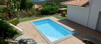 Family villa on the heights of Solenzara - Sea view - Heated swimming pool