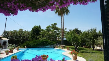 Utomhuspool